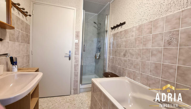 Maison - 83 m² - 5 pièces