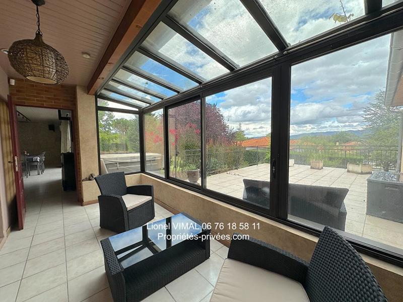 Maison - 258 m² - 8 pièces