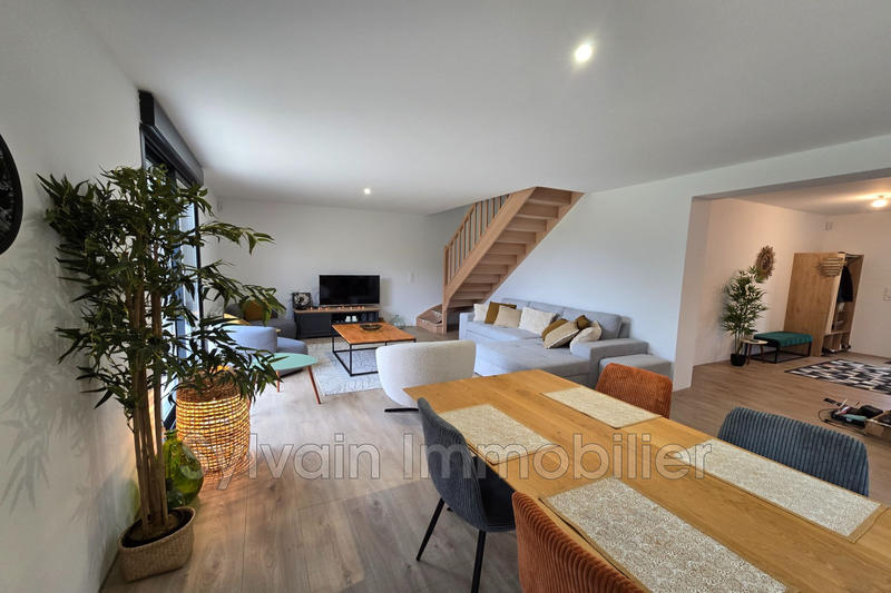 Pavillon - 165 m² - 6 pièces