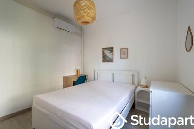 Chambre - 92 m² - 1 pièce