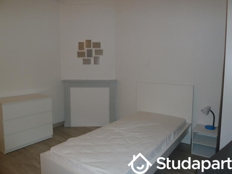 Chambre - 14 m² - 1 pièce