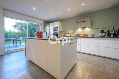 Maison - 108 m² - 4 pièces