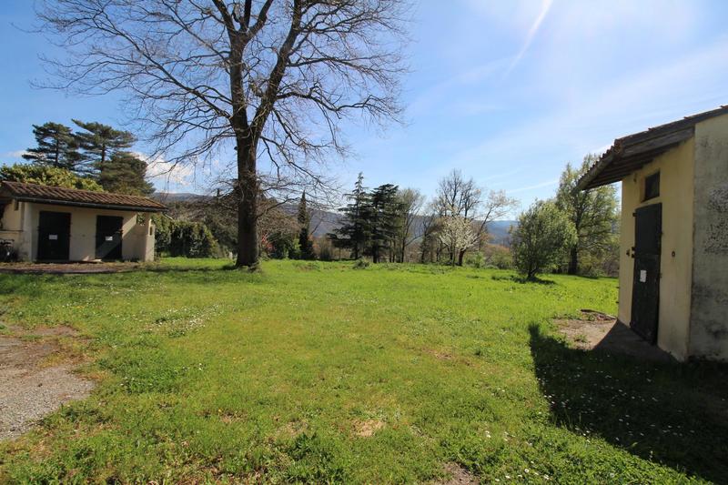 Propriété - 111 m² - 6 pièces