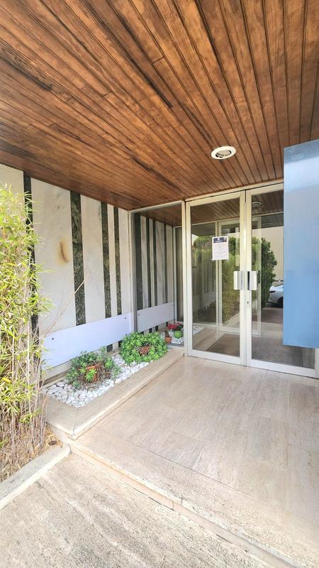 Appartement - 94 m² - 5 pièces