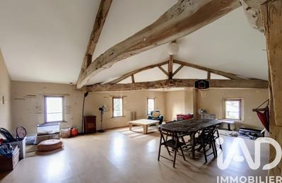 Maison - 284 m² - 6 pièces