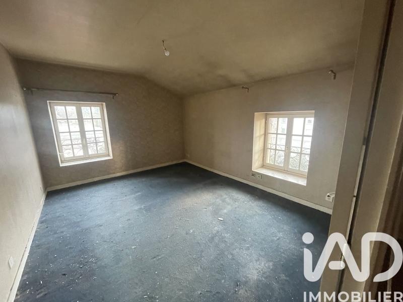 Maison - 247 m² - 10 pièces