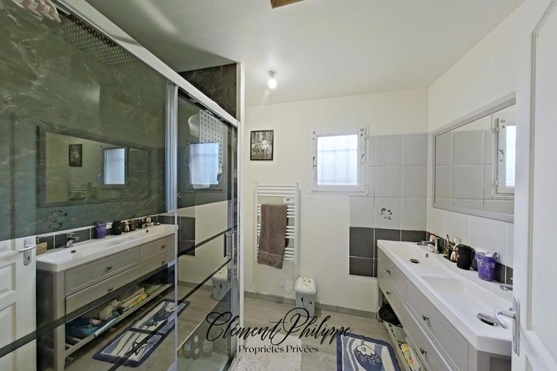 Maison - 102 m² - 4 pièces