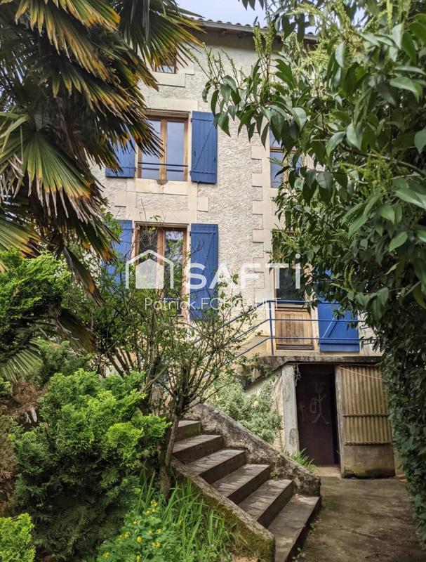 Maison - 263 m² - 9 pièces