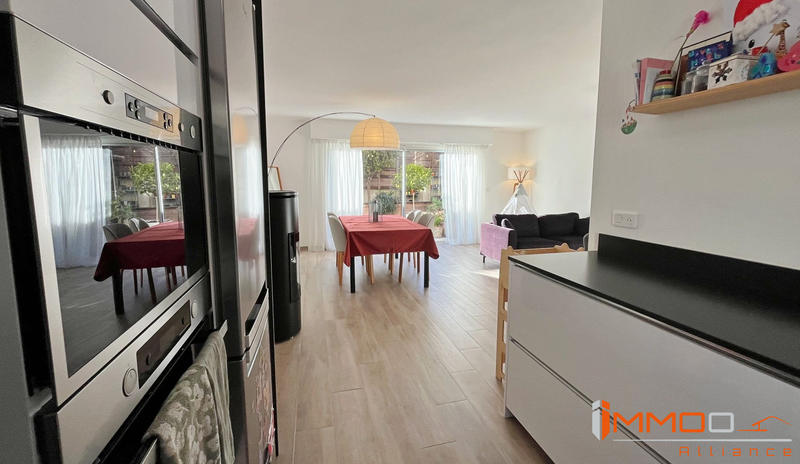 Maison - 95 m² - 5 pièces