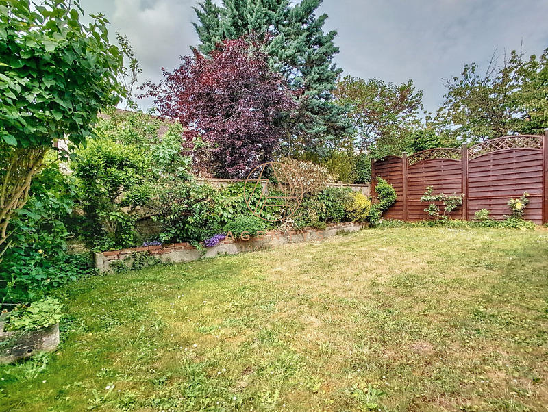 Maison - 153 m² - 7 pièces