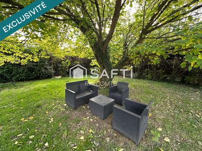 Maison - 90 m² - 5 pièces