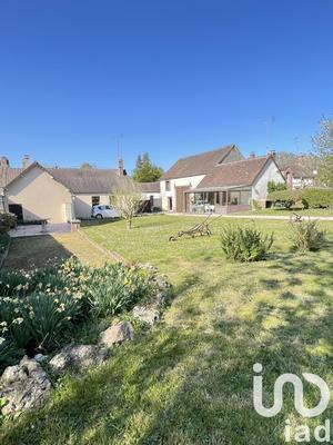 Maison - 121 m² - 8 pièces