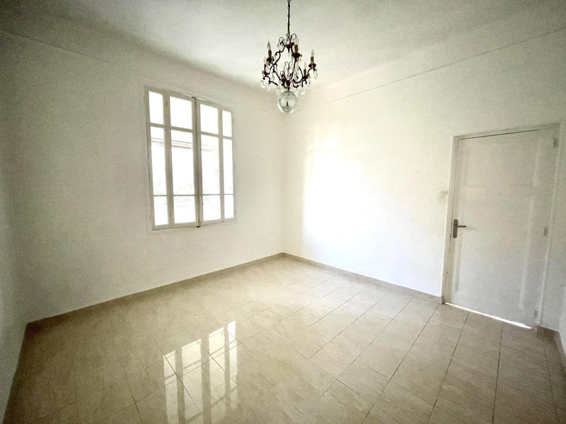 Maison - 179 m² - 10 pièces