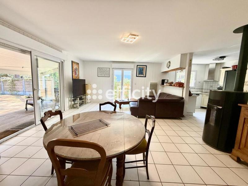 Maison - 82 m² - 4 pièces