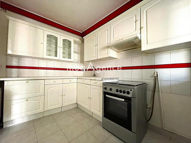 Appartement - 80 m² - 4 pièces