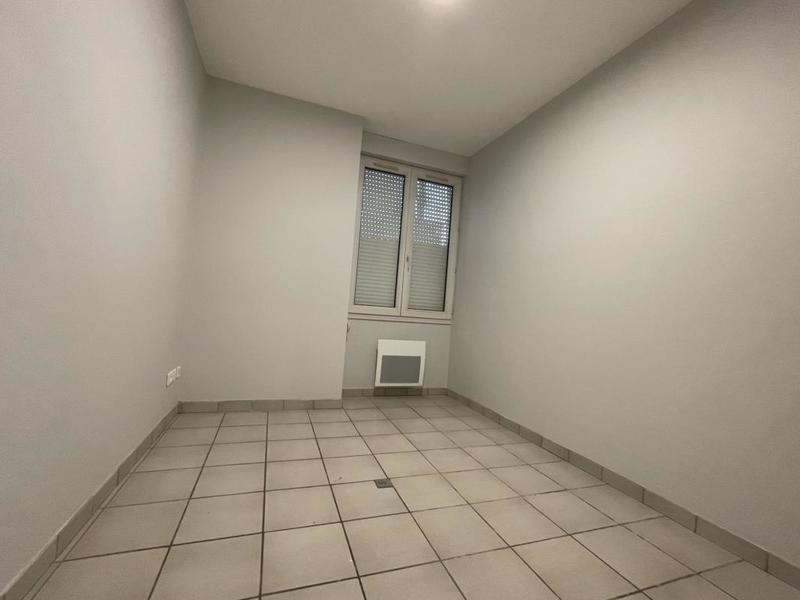 Bureau - 128 m² - 11 pièces