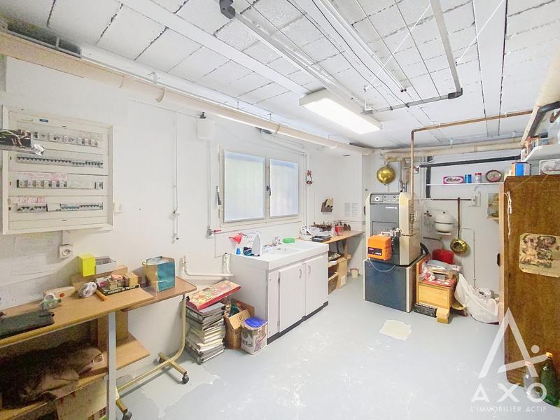 Maison - 228 m² - 7 pièces