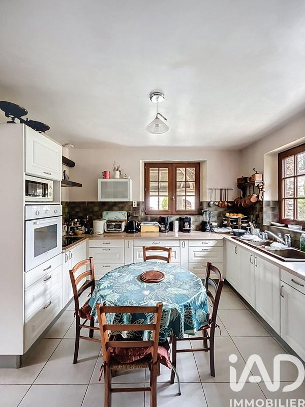 Maison - 182 m² - 7 pièces