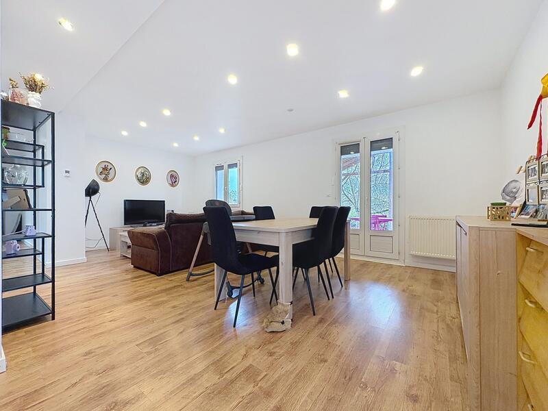 Maison - 86 m² - 4 pièces