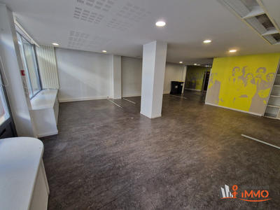 Appartement - 160 m² - 6 pièces