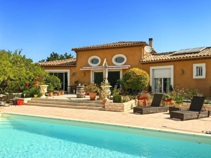 Villa - 196 m² - 6 pièces