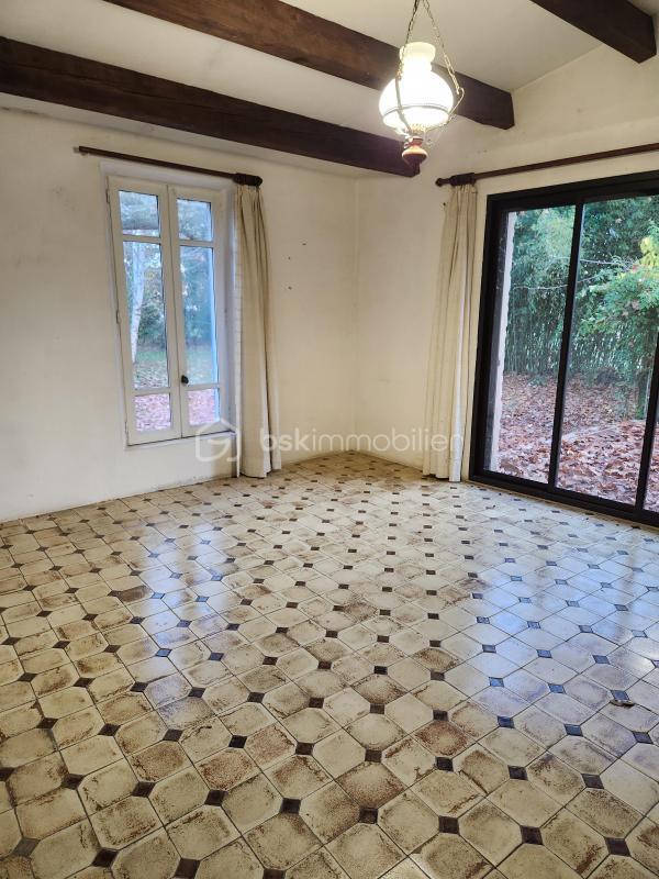 Maison en pierre - 193 m² - 6 pièces