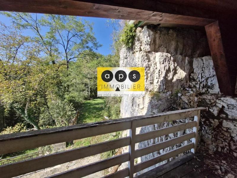 Immeuble - 180 m² - 9 pièces