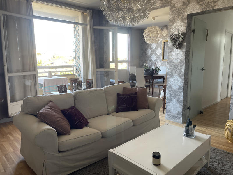 Appartement - 110 m² - 5 pièces