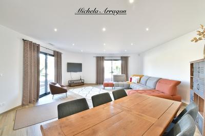 Maison - 177 m² - 6 pièces