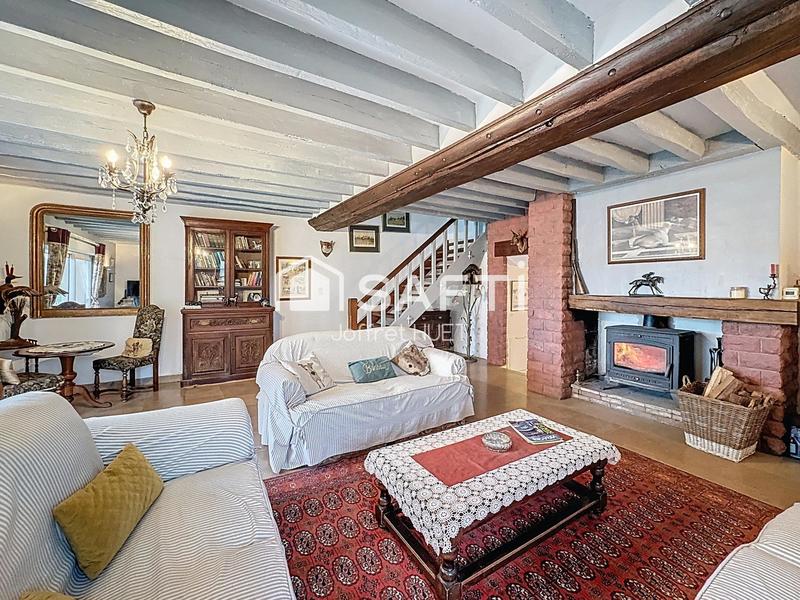 Maison - 243 m² - 7 pièces