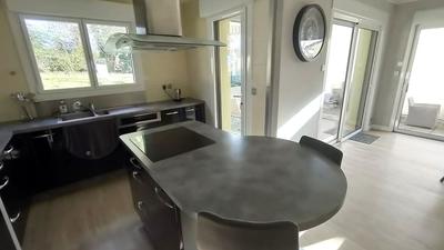 Maison - 97 m² - 5 pièces