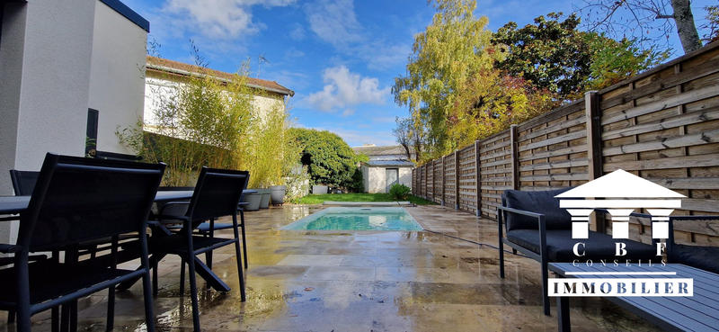 Maison contemporaine - 163 m² - 7 pièces