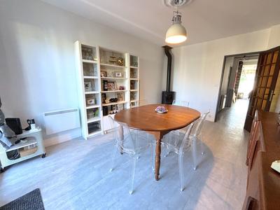 Maison - 148 m² - 8 pièces