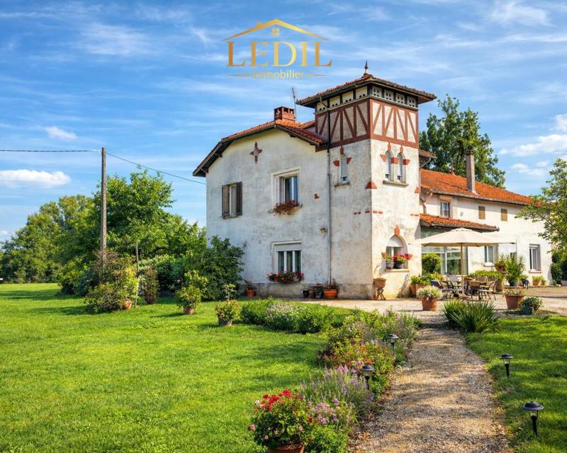 Maison de campagne - 230 m² - 6 pièces