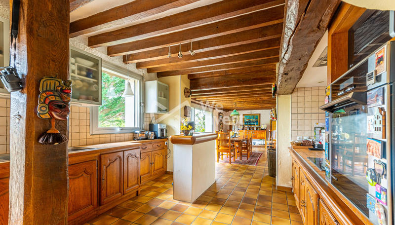 Maison ancienne - 208 m² - 9 pièces