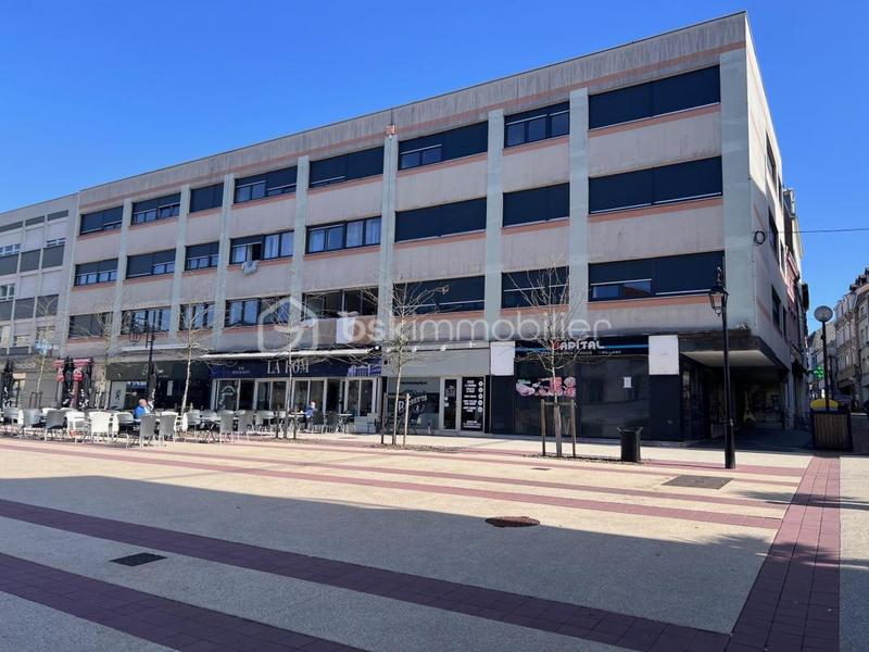 Immeuble - 1 700 m² - 45 pièces