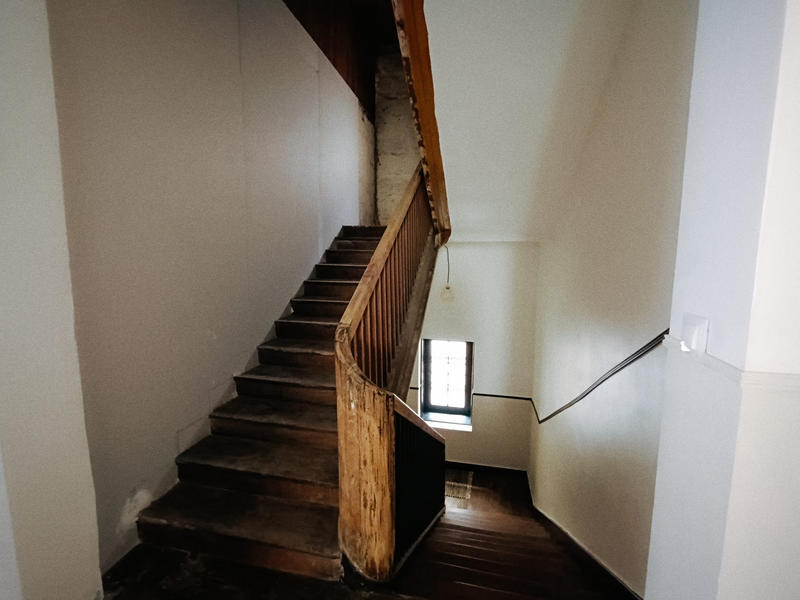 Maison ancienne - 250 m² - 7 pièces