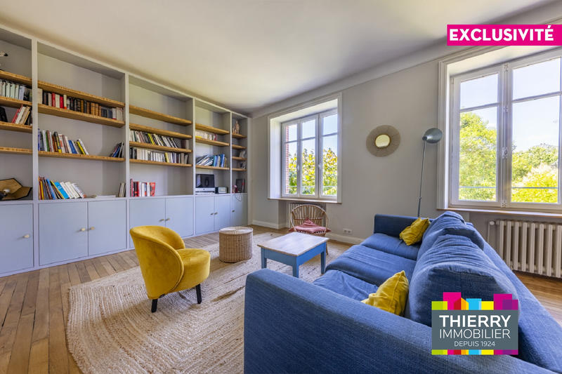 Maison - 180 m² - 6 pièces