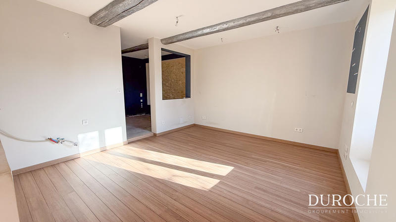 Maison - 224 m² - 7 pièces