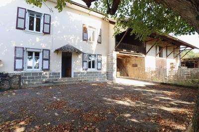 Maison ancienne - 134 m² - 4 pièces