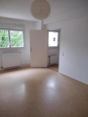 Appartement ancien - 70 m² - 3 pièces