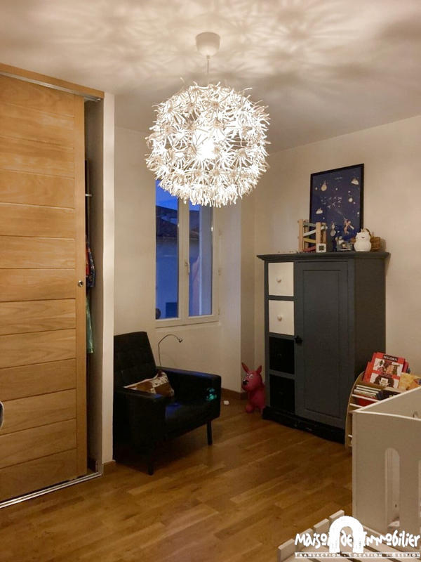 Maison - 121 m² - 6 pièces