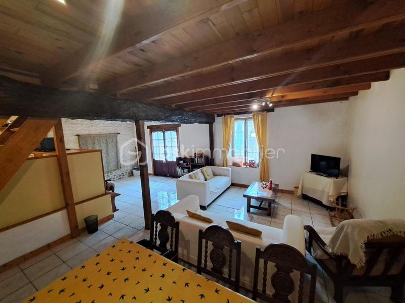 Propriété - 550 m² - 22 pièces