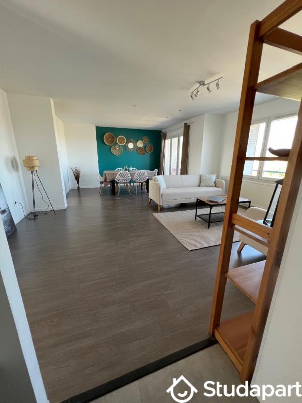 Chambre - 14 m² - 1 pièce