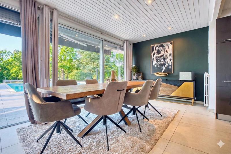 Pavillon - 135 m² - 6 pièces