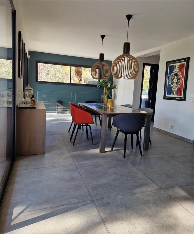 Maison - 336 m² - 9 pièces