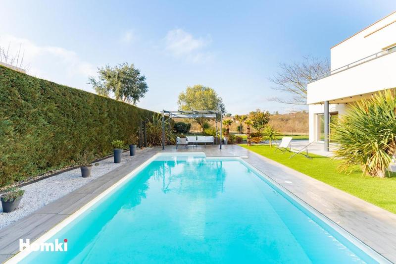 Maison - 160 m² - 5 pièces