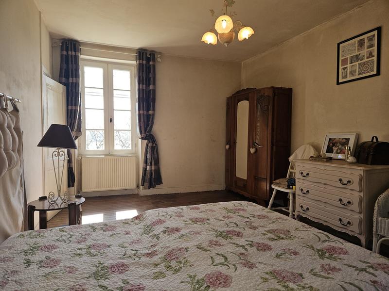 Maison traditionnelle - 139 m² - 6 pièces