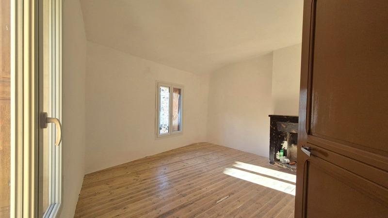 Maison - 212 m² - 8 pièces