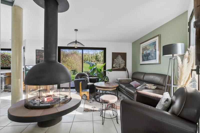 Maison - 147 m² - 7 pièces